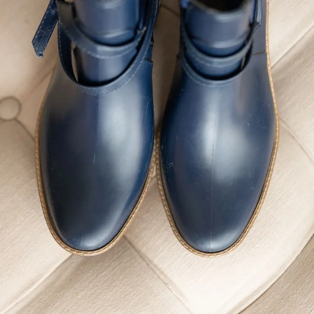 Women’s Bernardo Peony Navy Blue Rain‎ Boots size 6/7